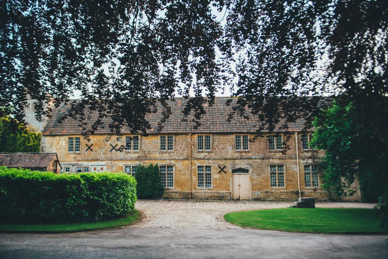 North Cadbury Court Coach Houses Exterior foto